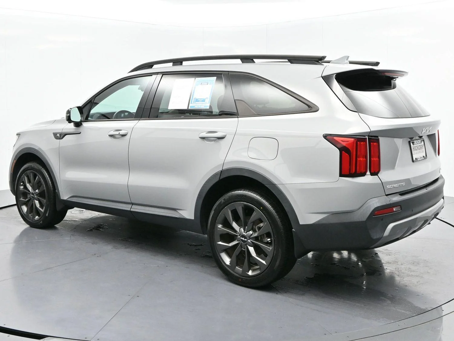 Used 2023 Wolf Gray Kia X-Line SX Prestige image 5