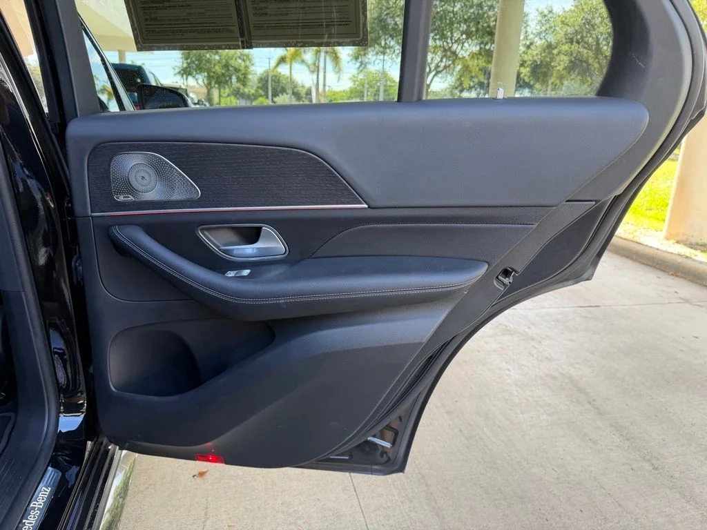 Used 2025 Black Mercedes-Benz GLE 350 image 32