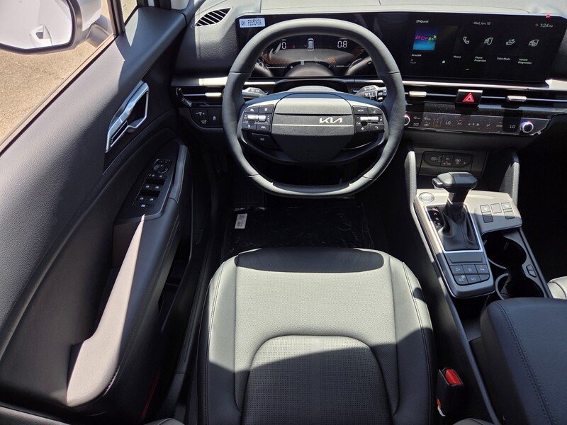 New 2026 Glacial White Pearl Kia EX image 9