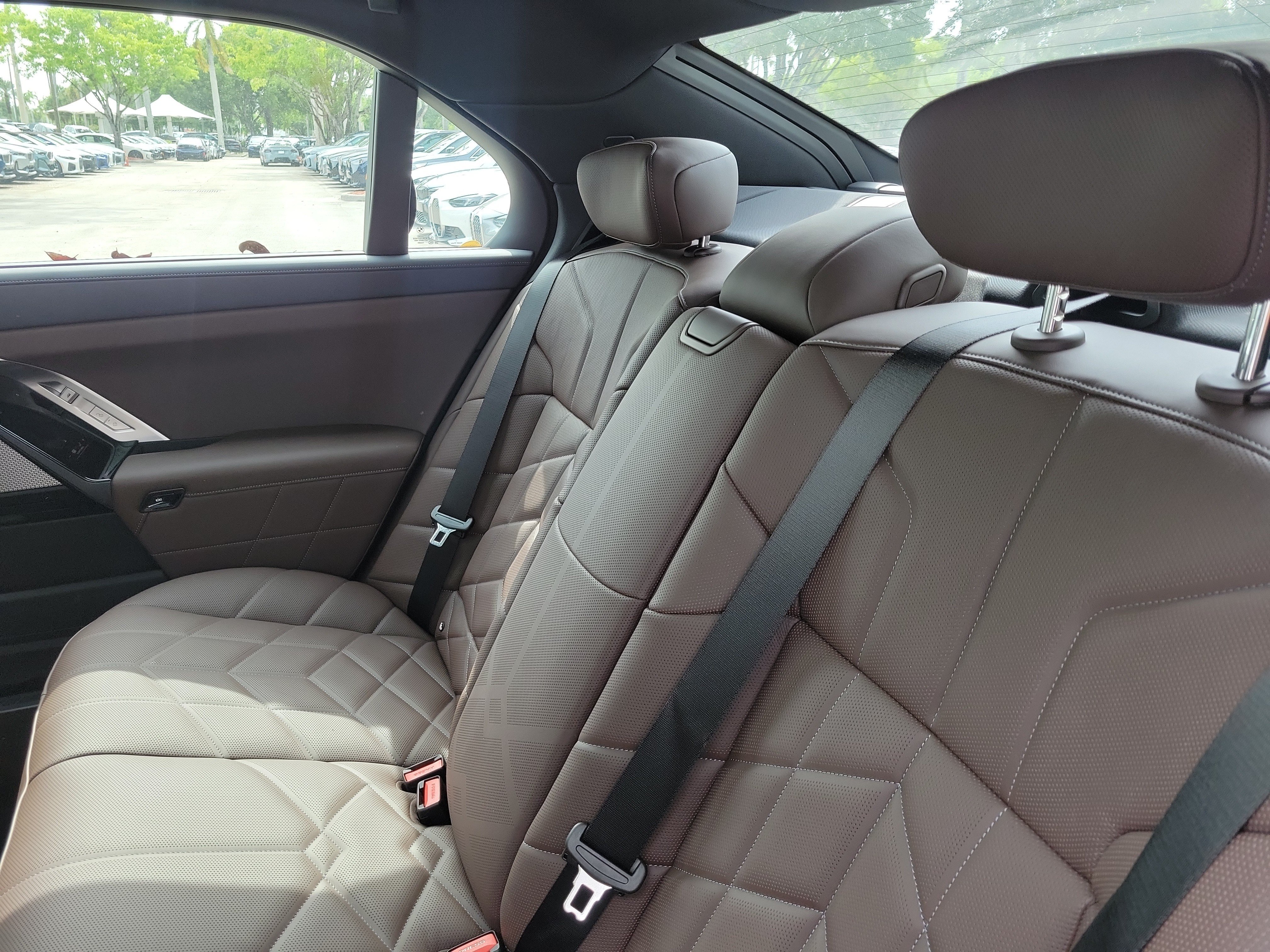 New 2026 Alpine White BMW 740i image 7