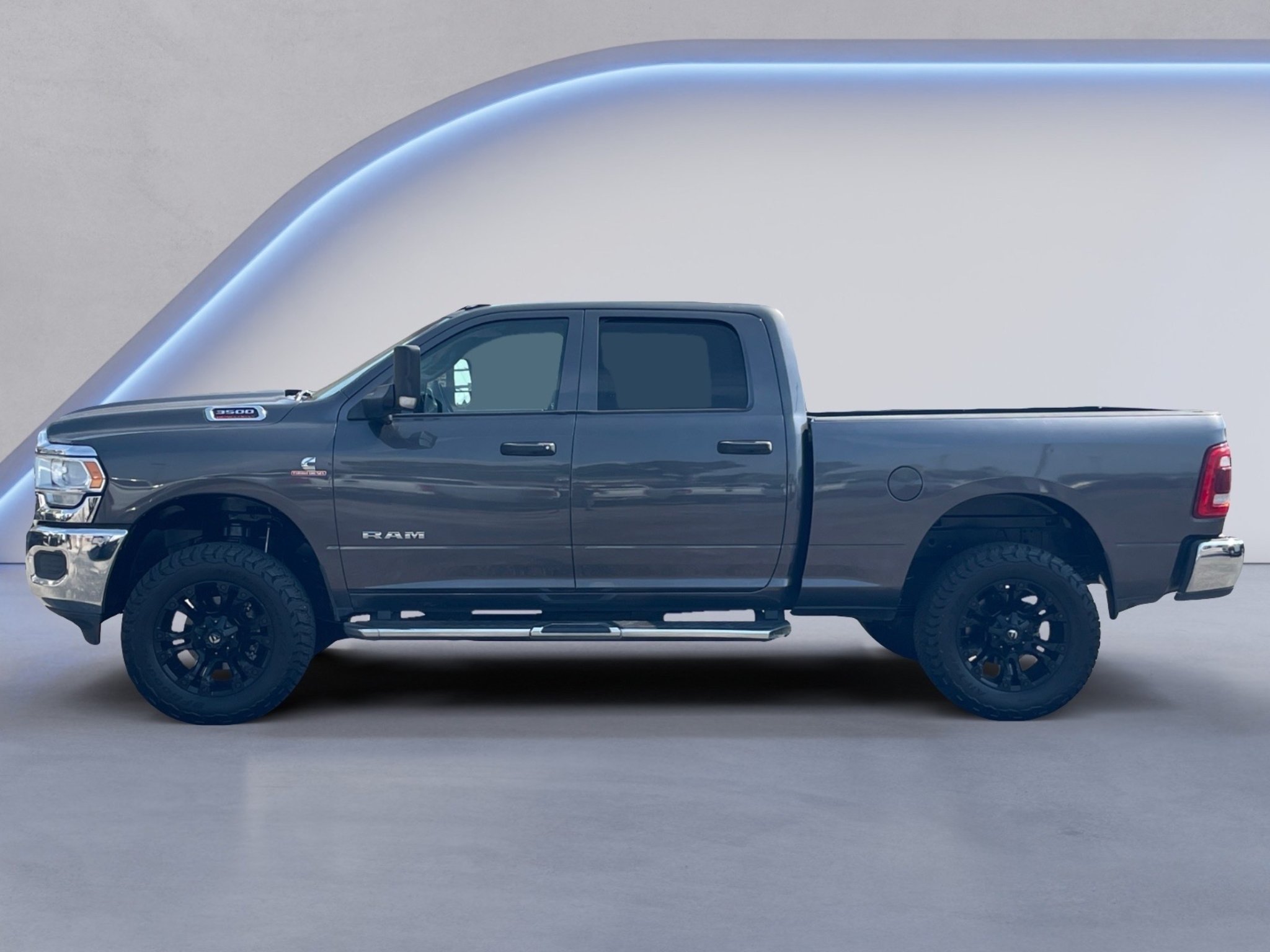 Used 2020 Granite Crystal Metallic Clearcoat Ram Tradesman image 6
