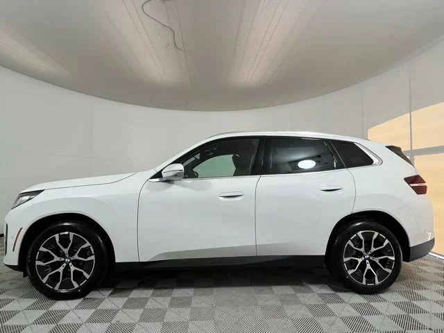 Used 2026 Alpine White BMW 30 xDrive image 4