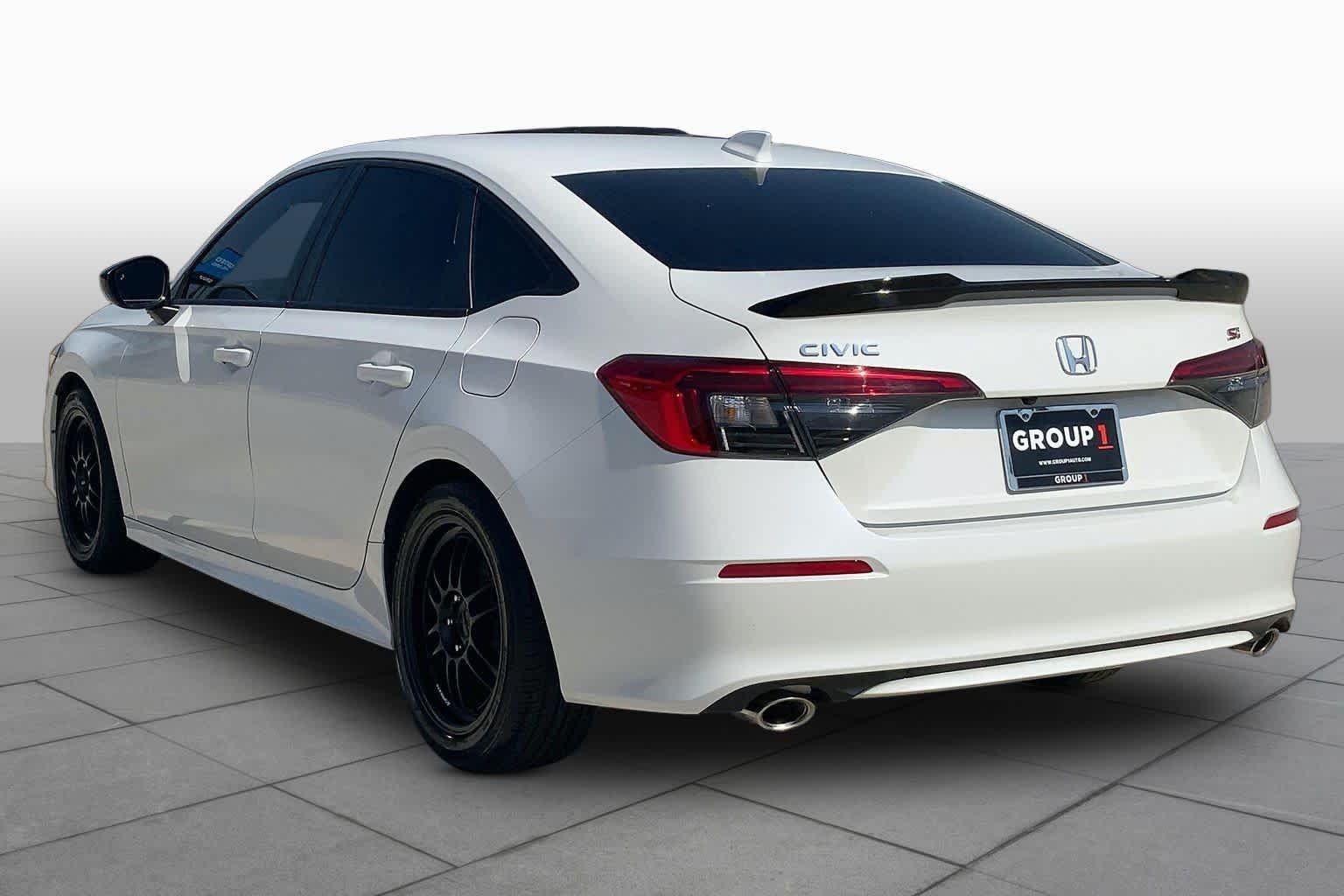 Used 2024 Platinum White Pearl Honda  image 22
