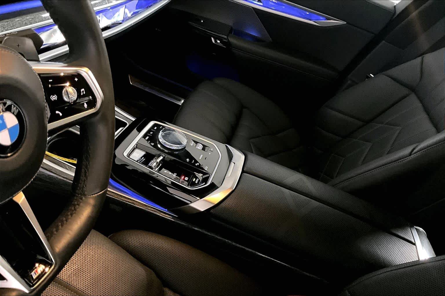 Used 2023 Black Sapphire Metallic BMW 760i xDrive image 17