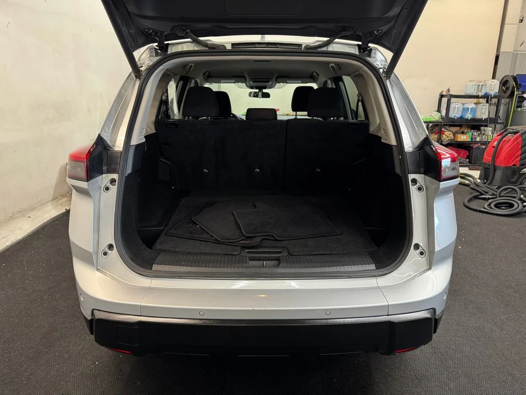 Used 2024 Silver Nissan SV image 6