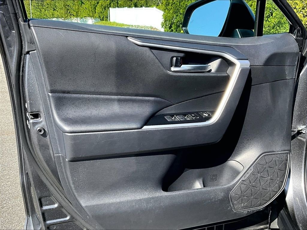 Used 2025 Gray Toyota XLE image 9