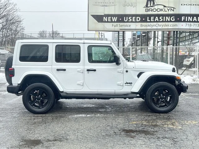 Certified Used 2022 White/off-white Jeep Unlimited Sahara Altitude image 9