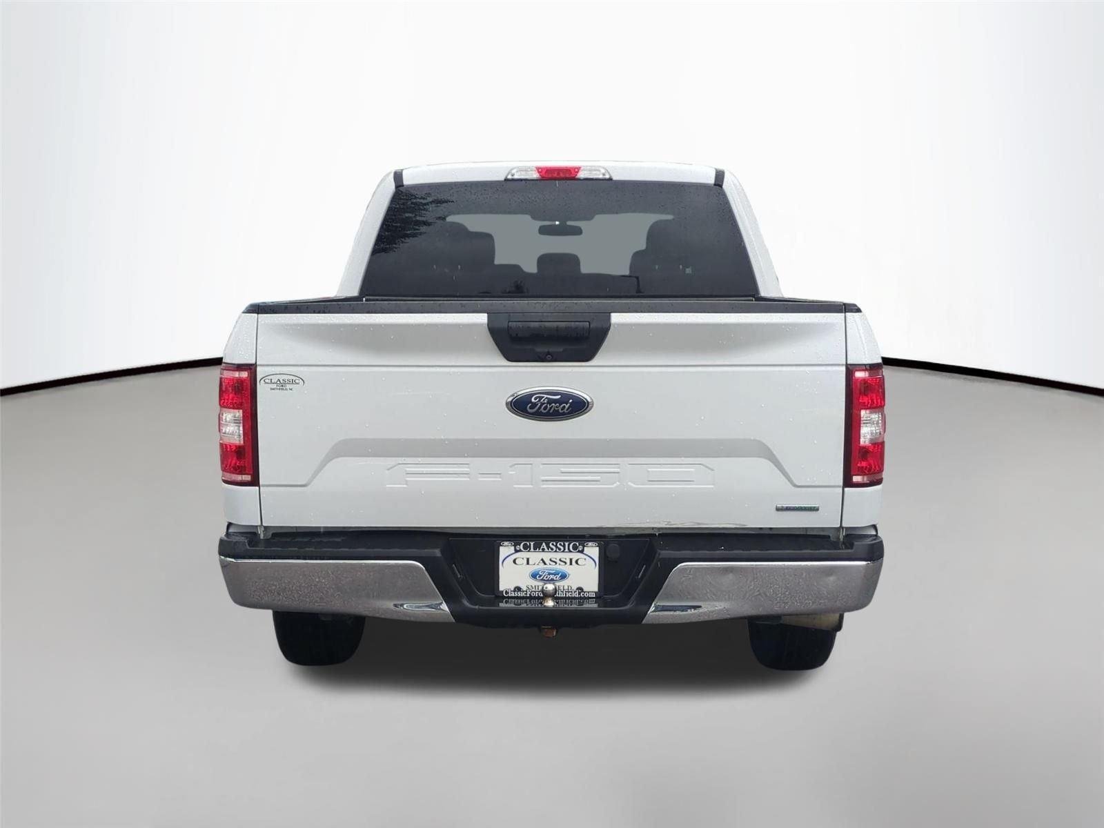 Used 2018 Oxford White Ford XLT image 4
