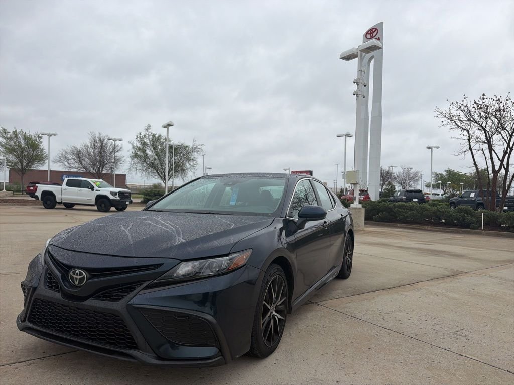 2021 Toyota Camry SE Nightshade