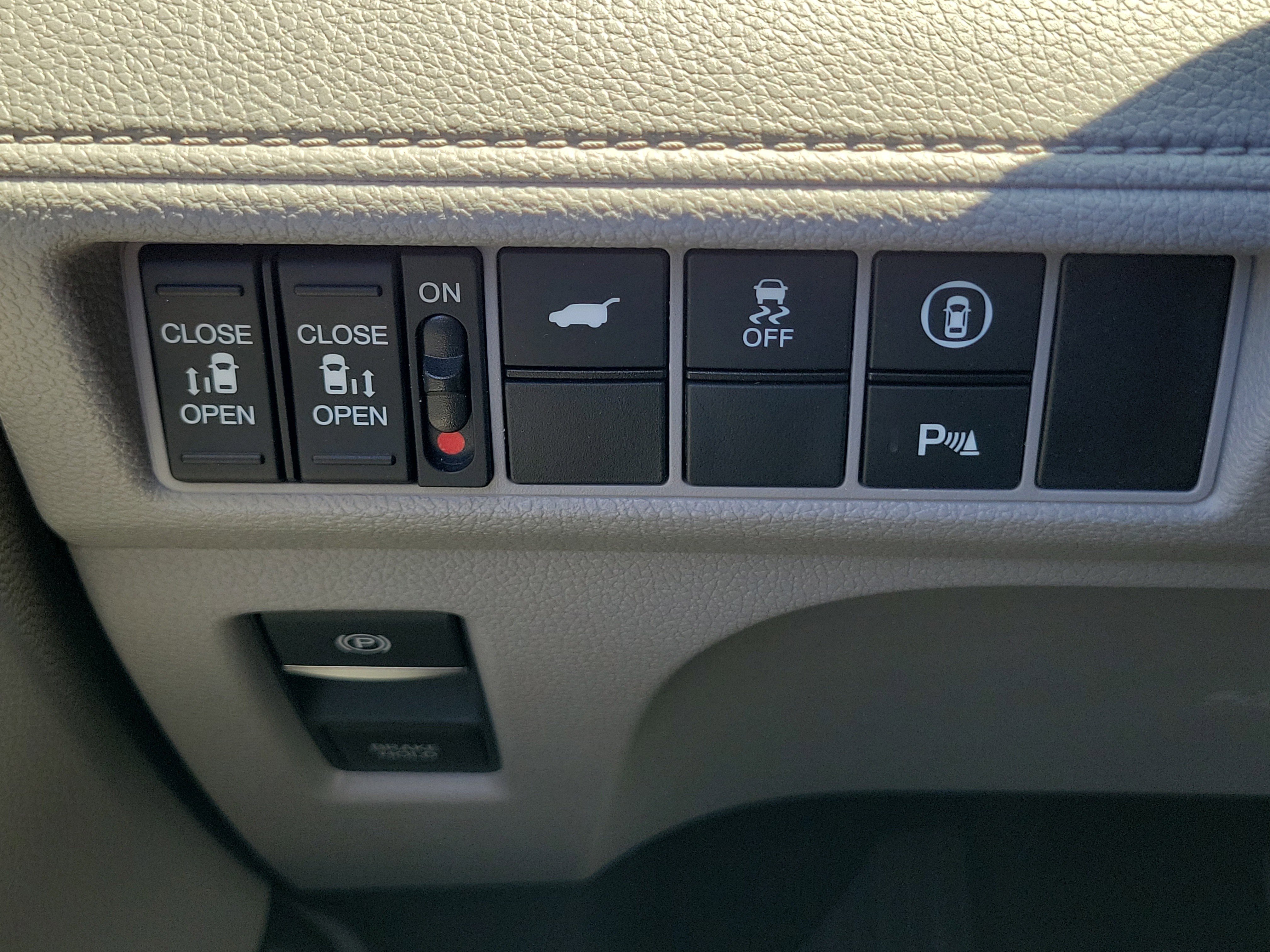 Used 2023  Honda Touring image 30