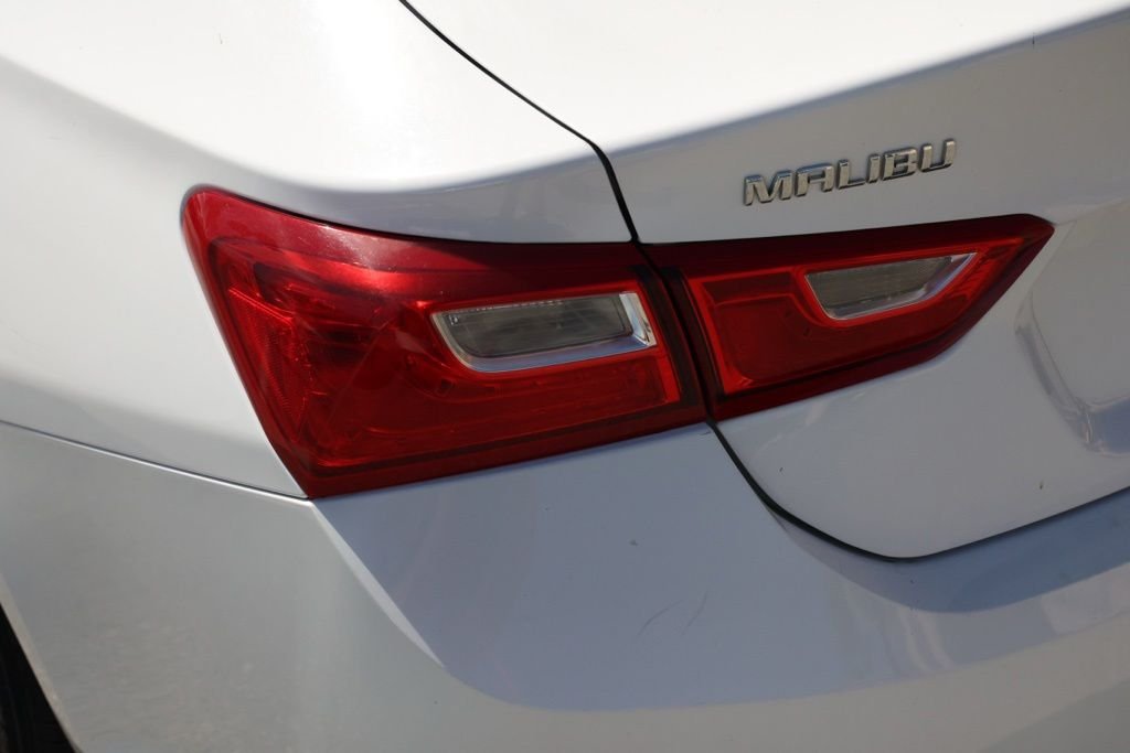 Used 2023 White Chevrolet LT image 6