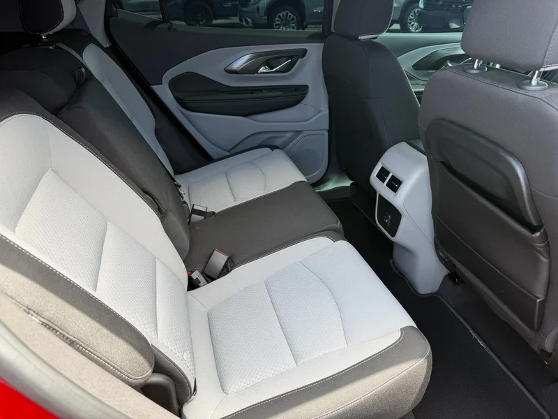 Used 2024 Volcanic Red Tintcoat GMC SLE image 18