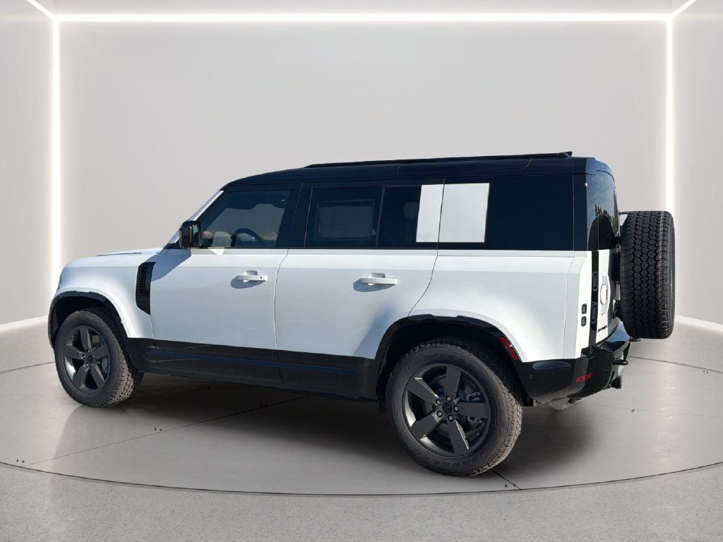 New 2026 Fuji White Land Rover X-Dynamic SE image 14