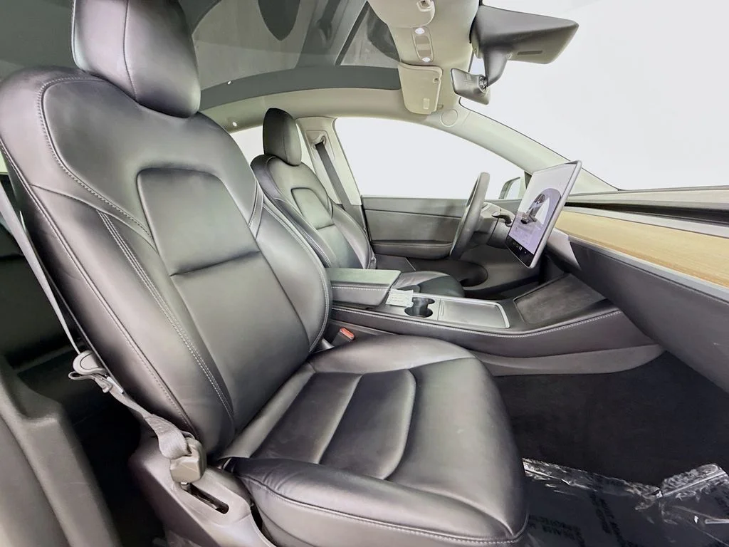 Used 2022 White Tesla Performance image 29
