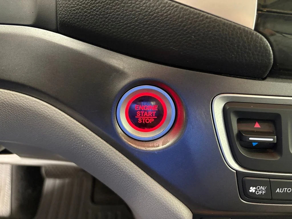 Used 2016  Honda EX-L image 23