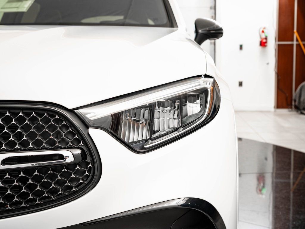 2026 Mercedes-Benz GLC Base - Photo 16