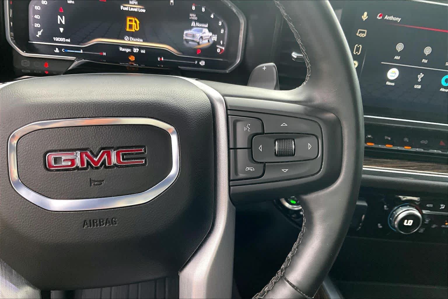 Used 2025 Sterling Metallic GMC Elevation image 24