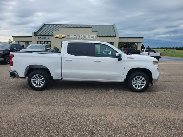 New 2026 Summit White Chevrolet LT image 21