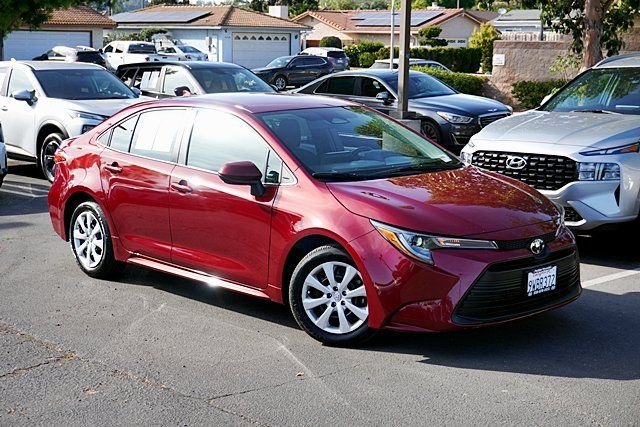 Used 2026  Toyota LE image 2