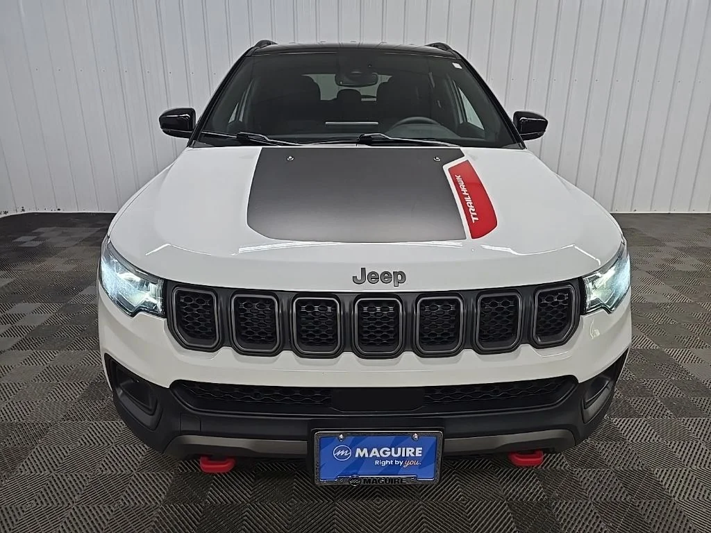 Used 2024 White Jeep Trailhawk image 8