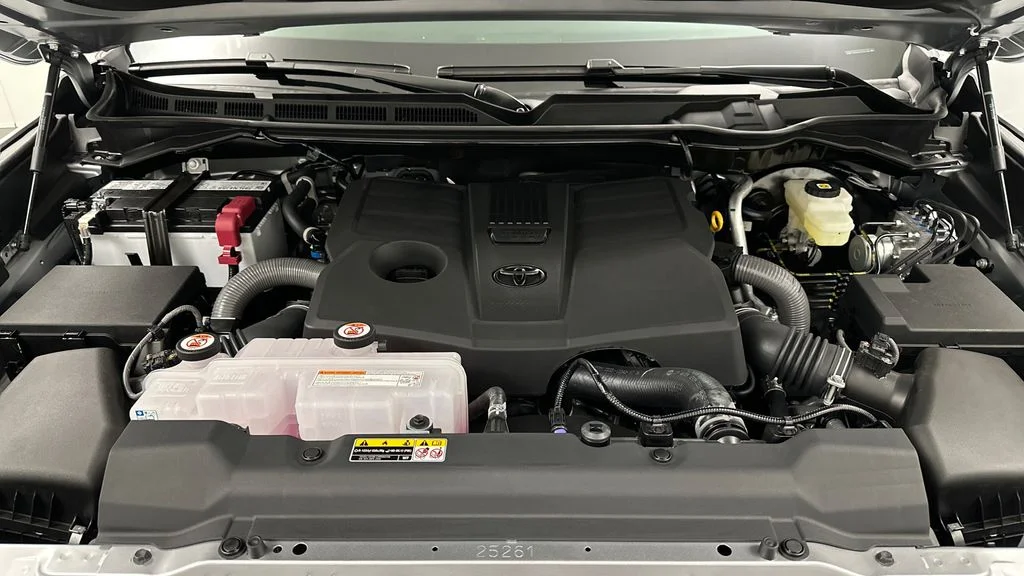 Used 2024 Silver Toyota SR5 image 11
