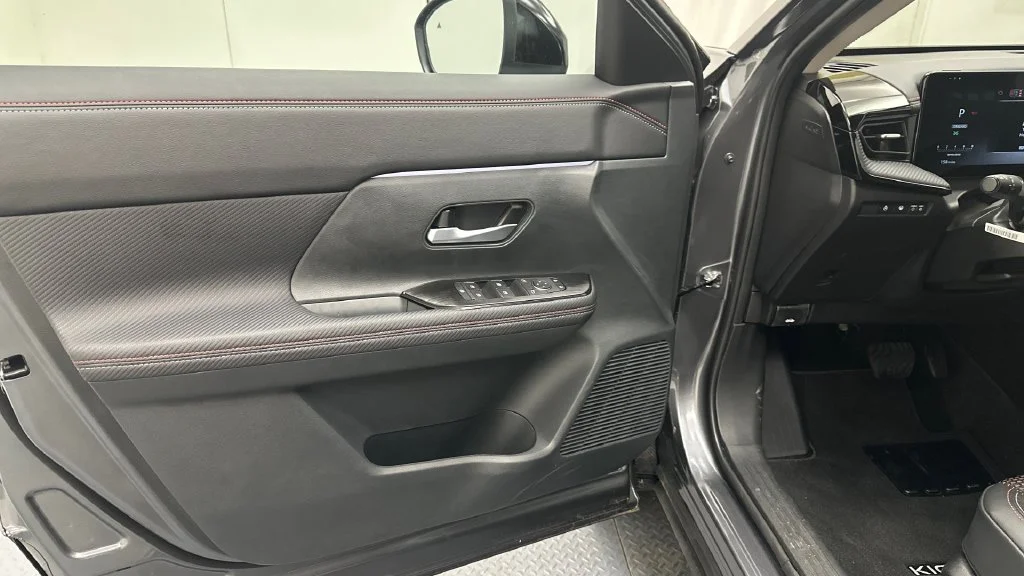 2026 Nissan KICKS SR AWD - Photo 17