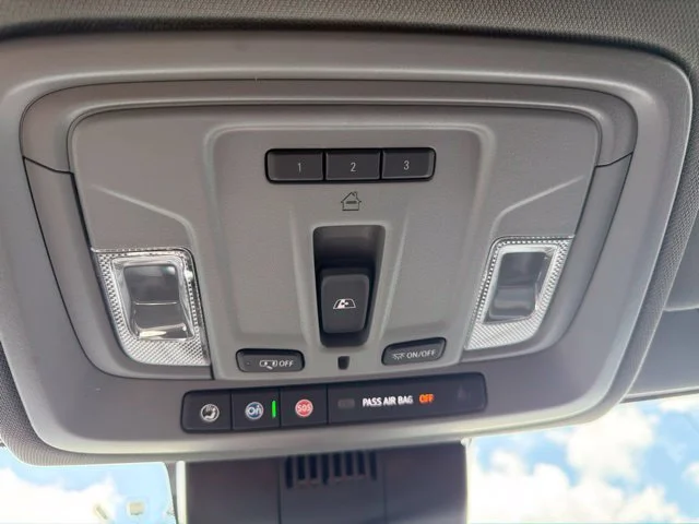 New 2026 Onyx Black GMC Elevation image 43