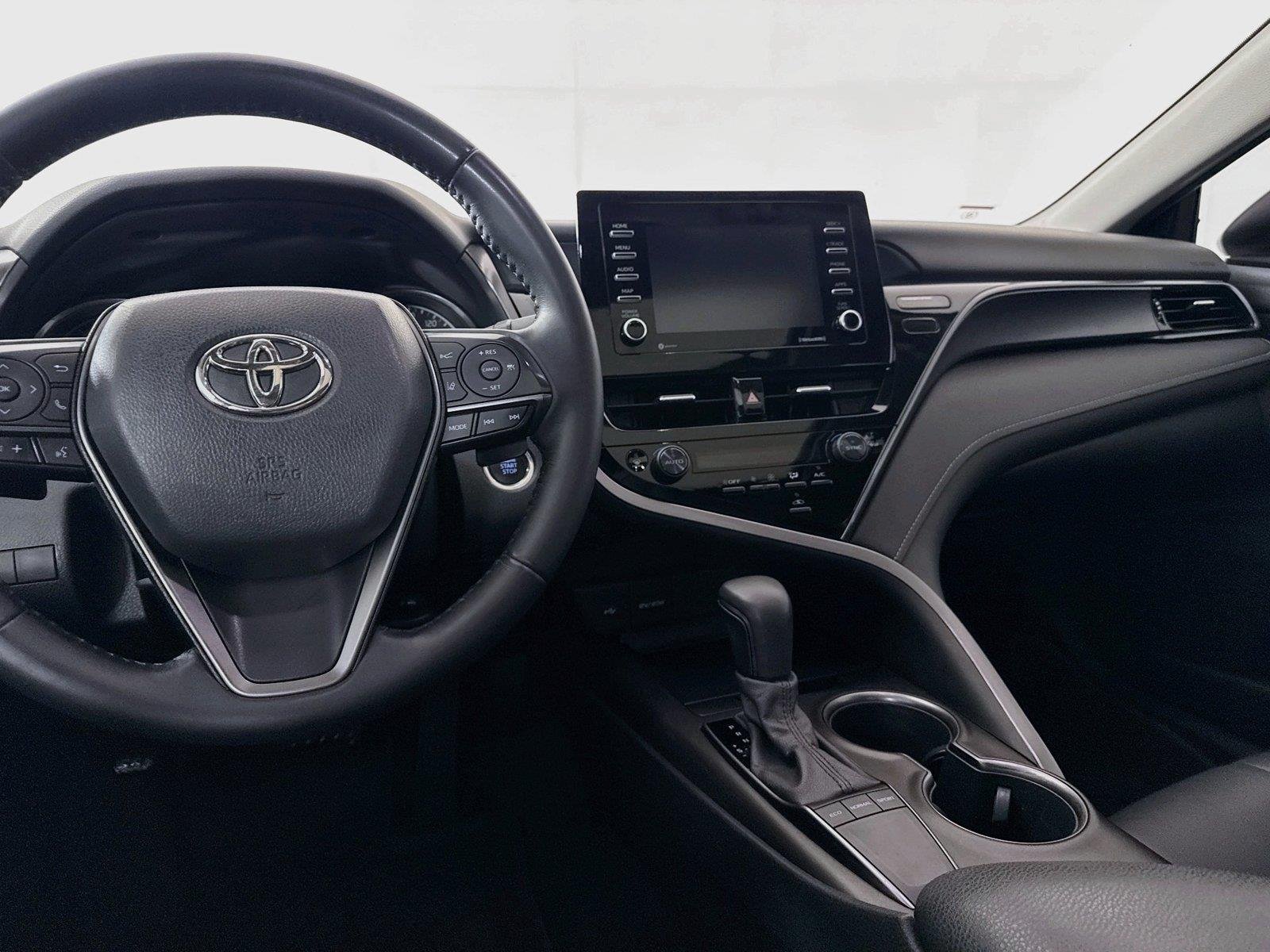 Used 2022 Ice Edge Toyota SE image 31