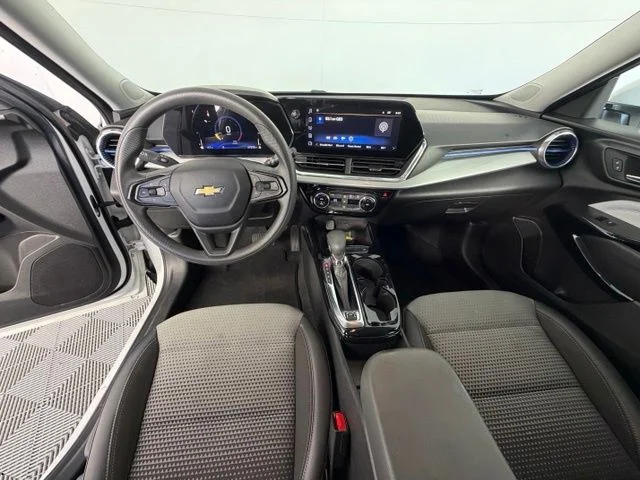 Used 2024 White Chevrolet LT image 14