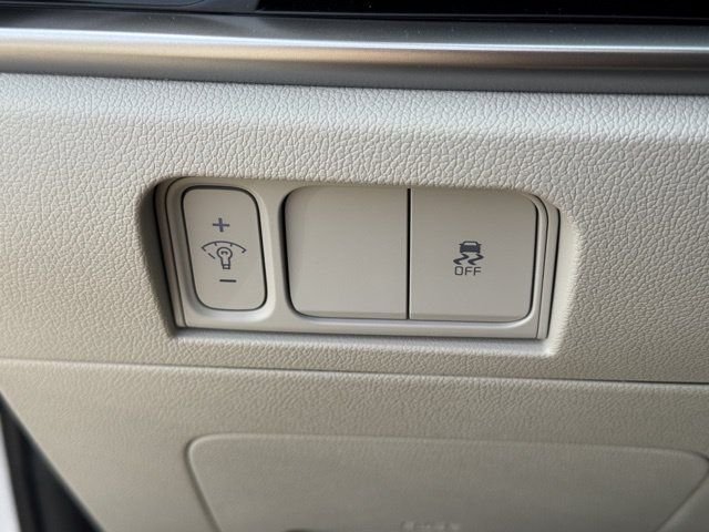 New 2026 Glacial White Pearl Kia S image 26