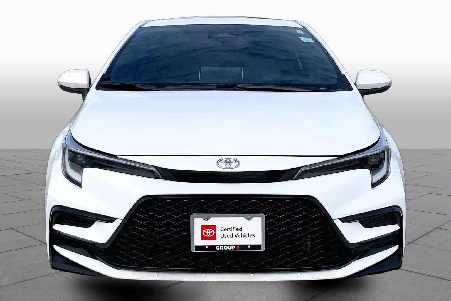Used 2026 Ice Cap Toyota XSE image 4