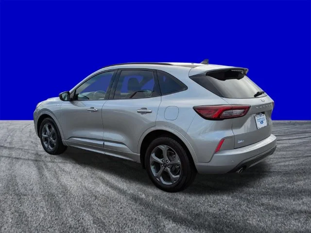 Certified Used 2023 Iconic Silver Metallic Ford ST-Line image 6