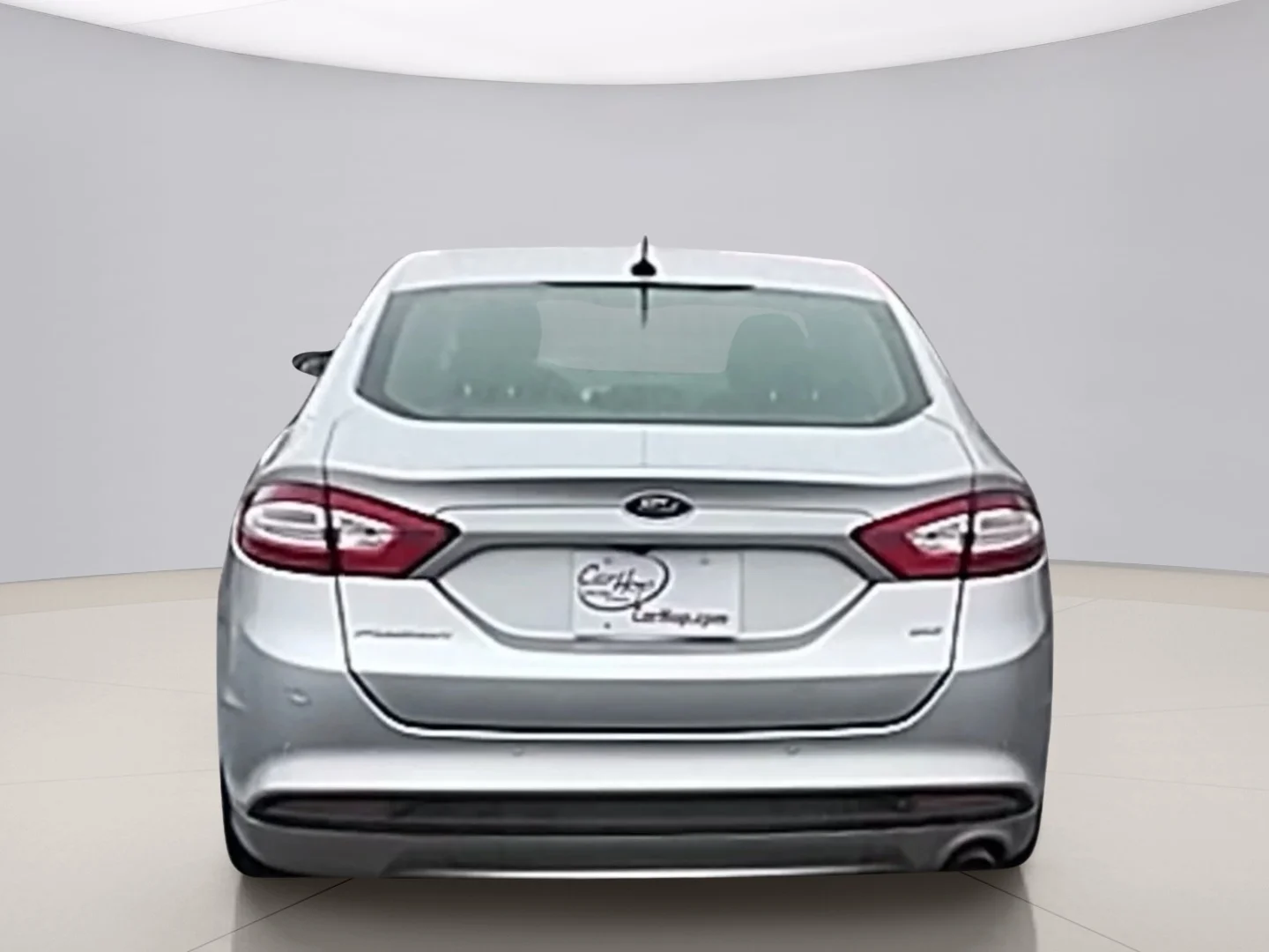 Used 2016 Silver Ford SE image 4