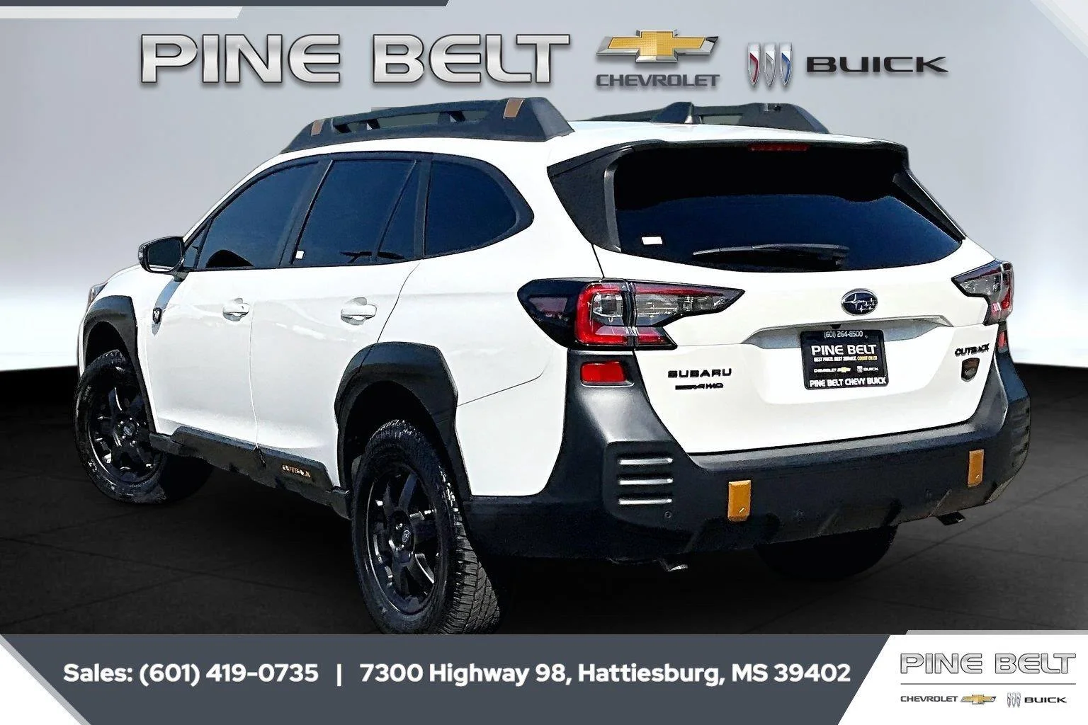 Used 2023 Crystal White Pearl Subaru Wilderness image 2