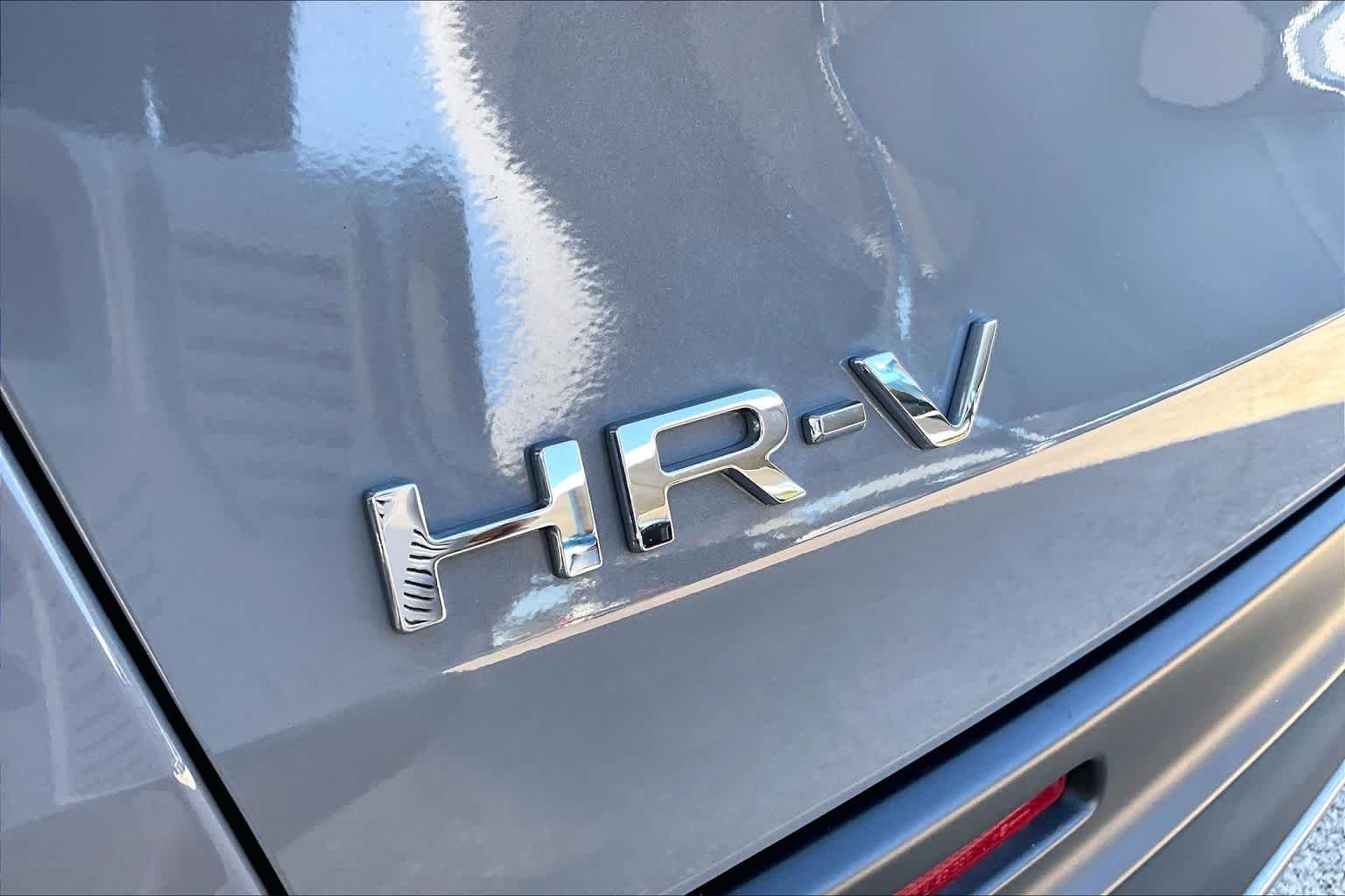 Used 2025 Urban Gray Pearl Honda Sport image 31