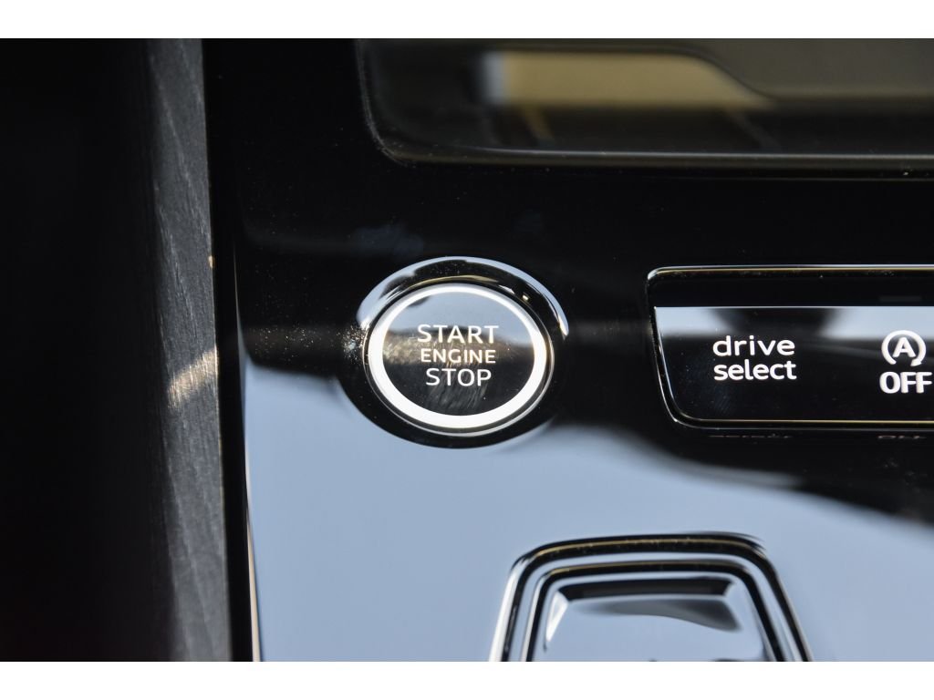 Used 2025 Mythos Black Metallic Audi Premium Plus image 38