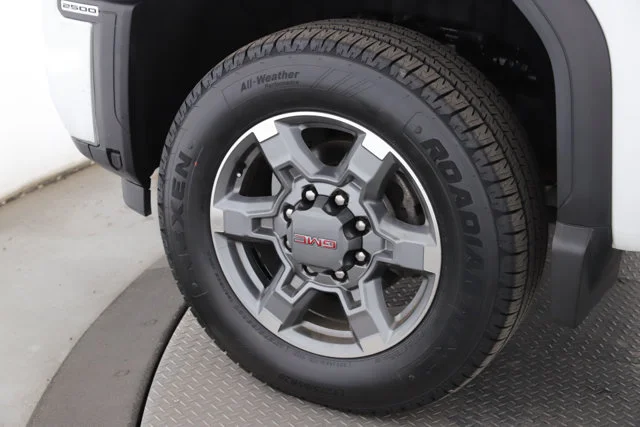 Used 2025 White GMC SLT image 15