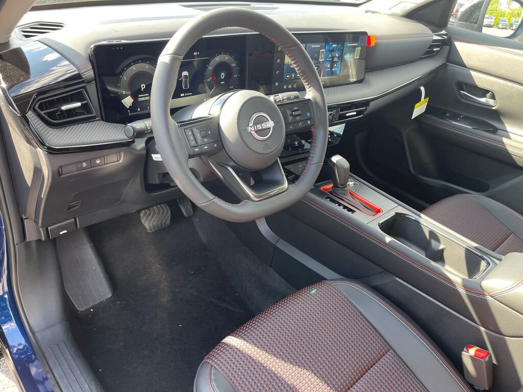 New 2027 Deep Blue Pearl Nissan SR image 6