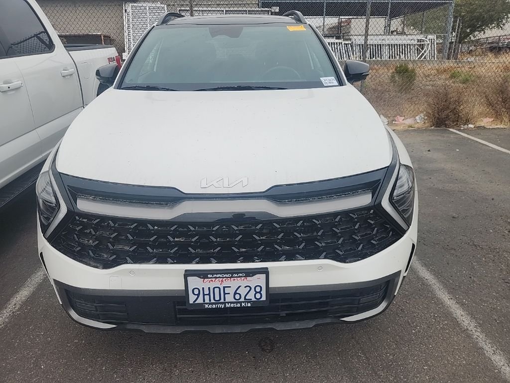 Used 2023 White Kia X-Line Prestige image 2