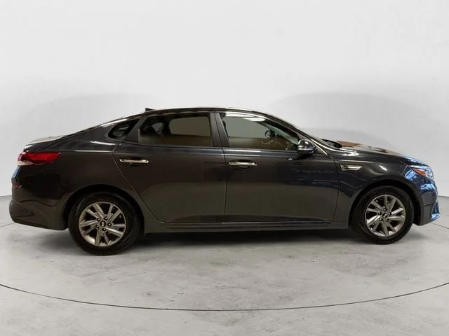 Used 2019 Platinum Graphite Kia LX image 6