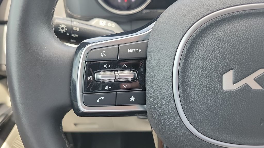 Certified Used 2024 Blue Kia LX image 19
