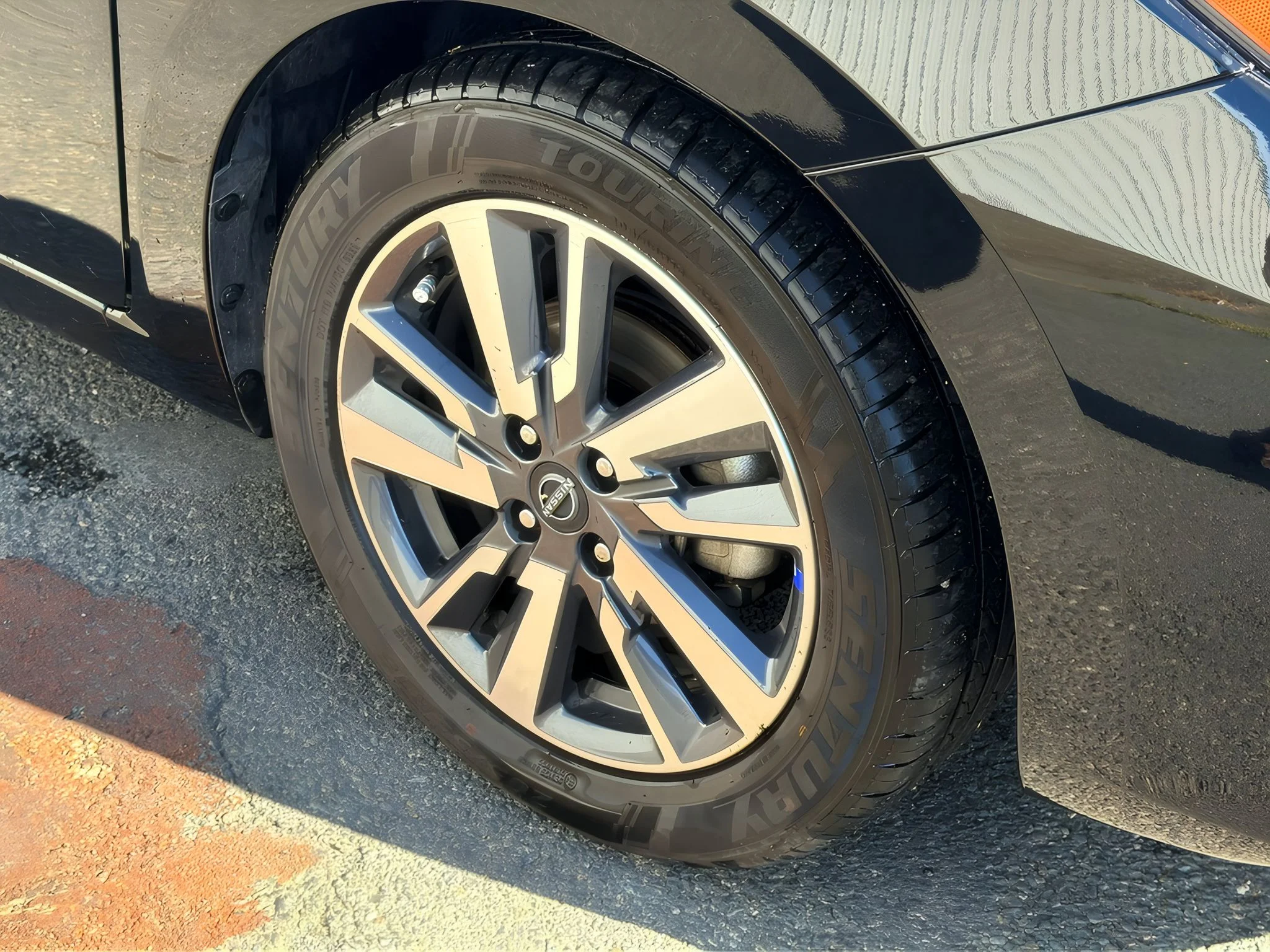 2024 Nissan Versa Sedan SV - Photo 11