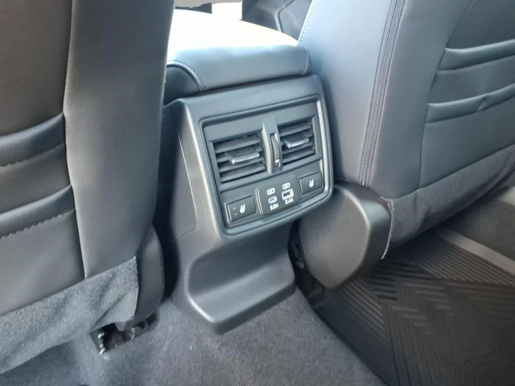 2026 Subaru Outback Limited - Photo 8