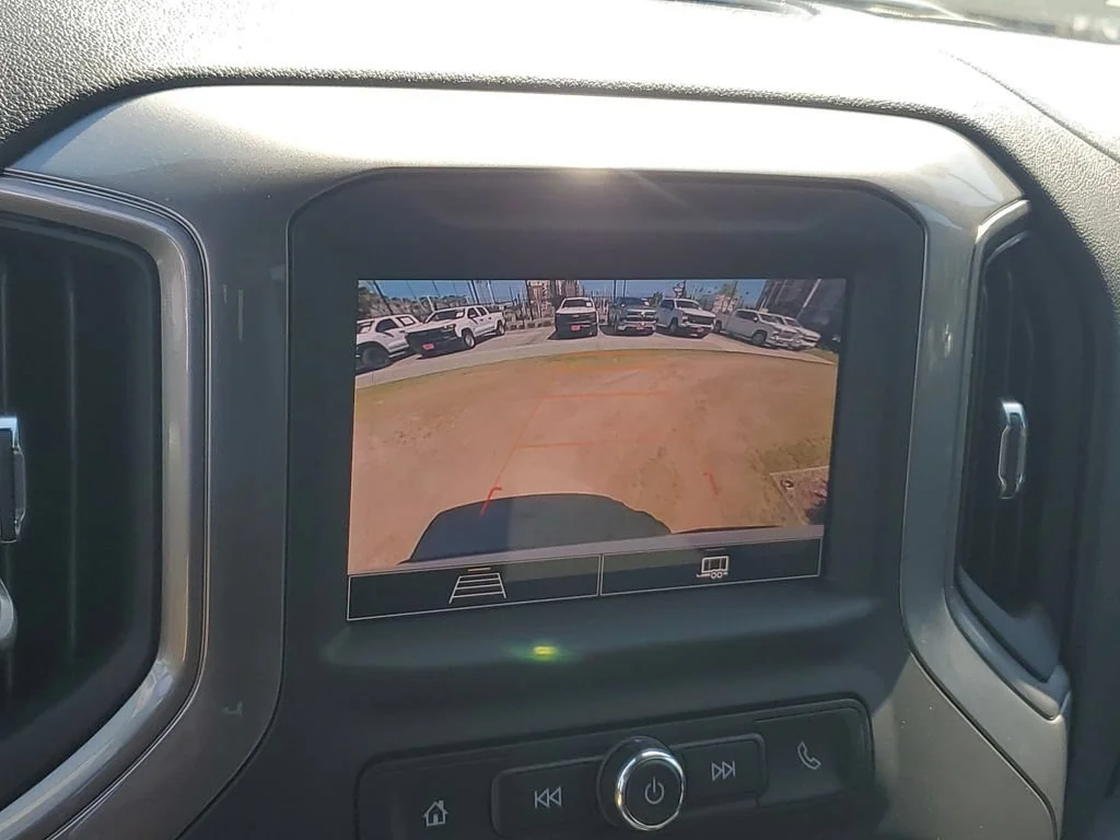 Used 2024 Summit White Chevrolet Custom Trail Boss image 25