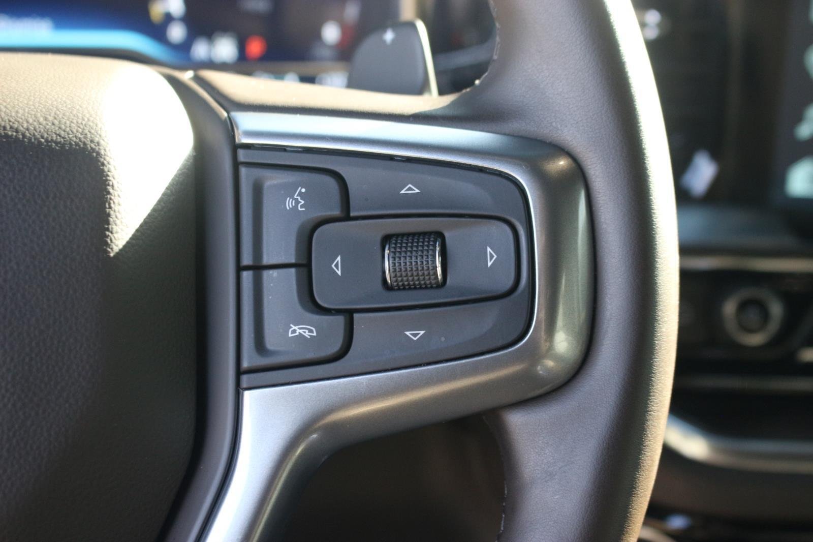 Used 2024 Summit White Chevrolet LTZ image 20