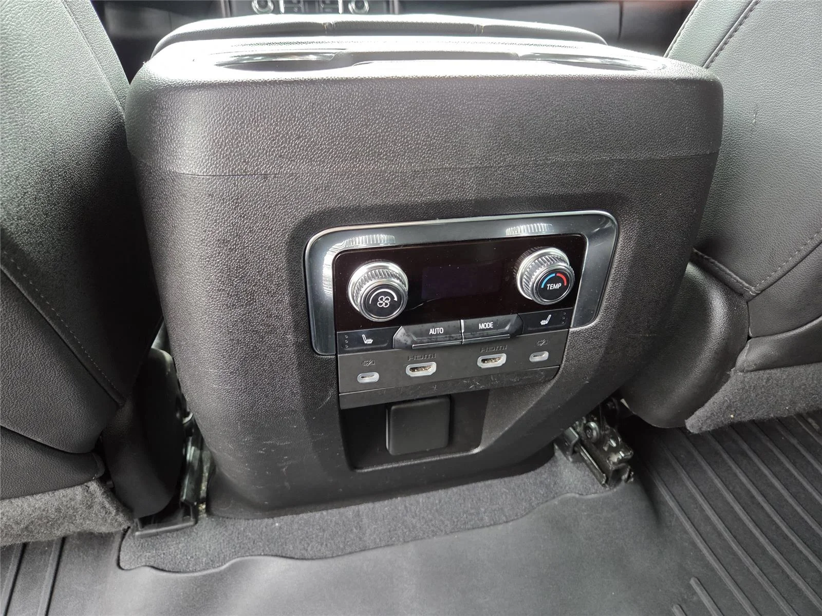 Used 2023 Summit White GMC AT4 image 23