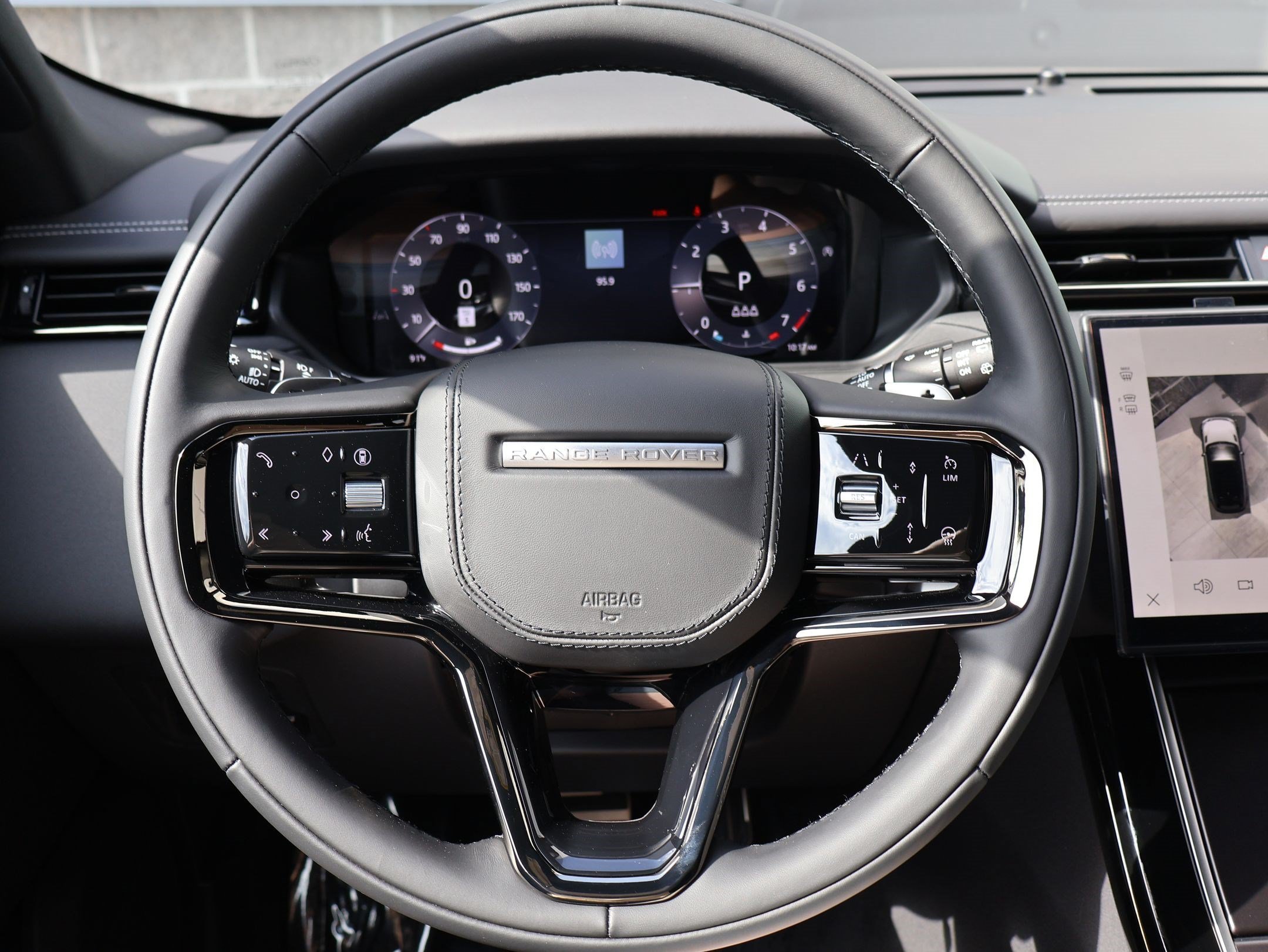New 2026 Santorini Black LAND ROVER Belgravia Edition image 11