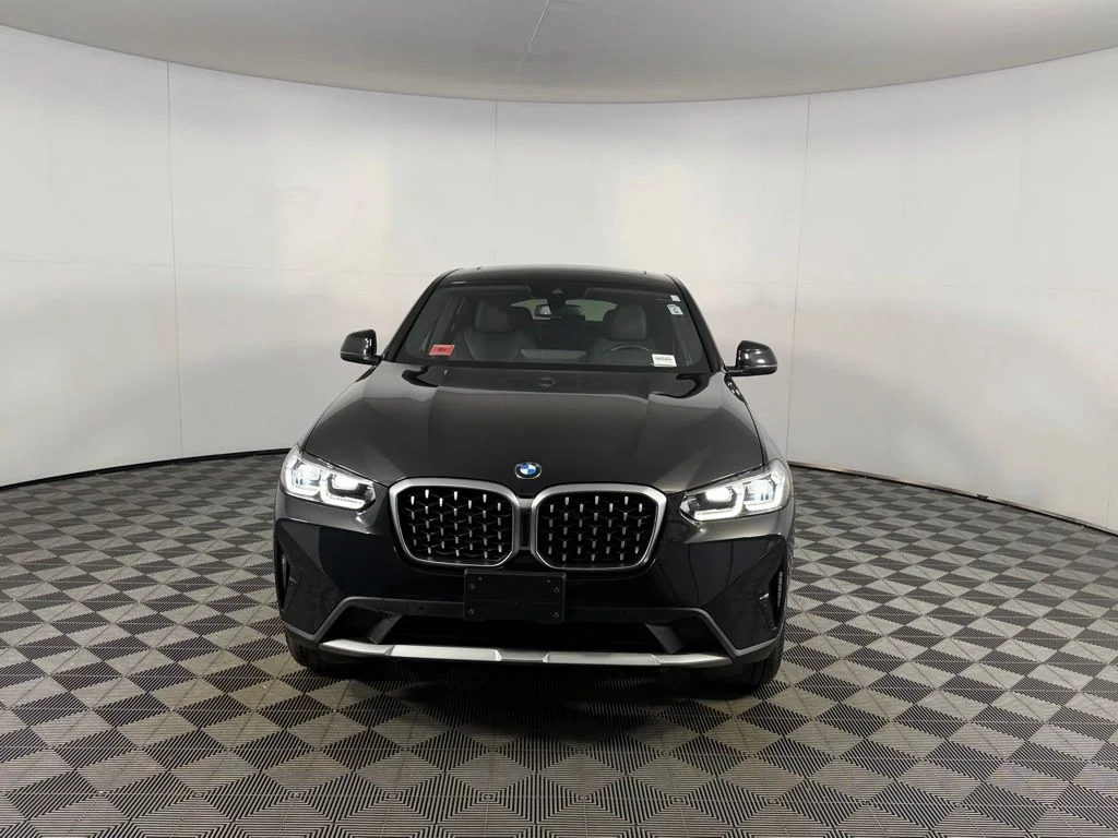 Certified Used 2025 Black BMW xDrive30i image 5