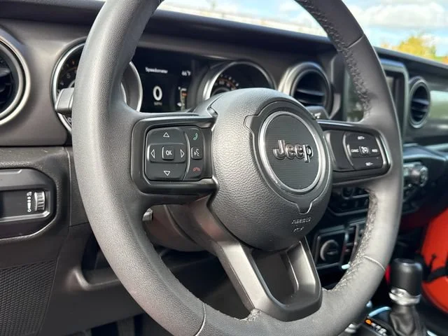 Used 2023 Punkn Metallic Clearcoat Jeep Sport S image 15