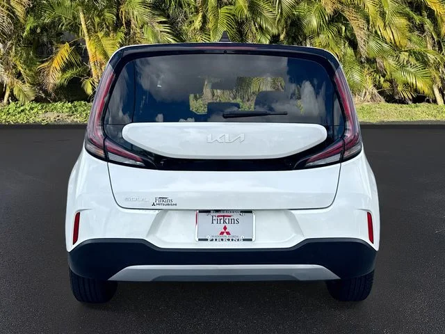Used 2024 White Kia LX image 6